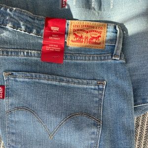 LEVI'S 524 MID RISE SKINNY JEAN 33X30 (16)